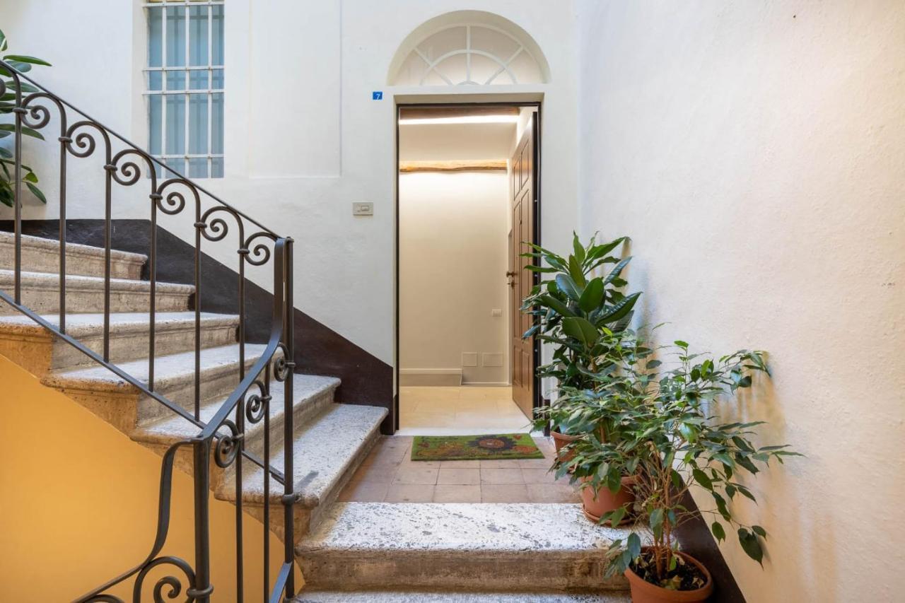 Siena Historic Center Stylish Flat With Balcony! Apartment Exterior photo